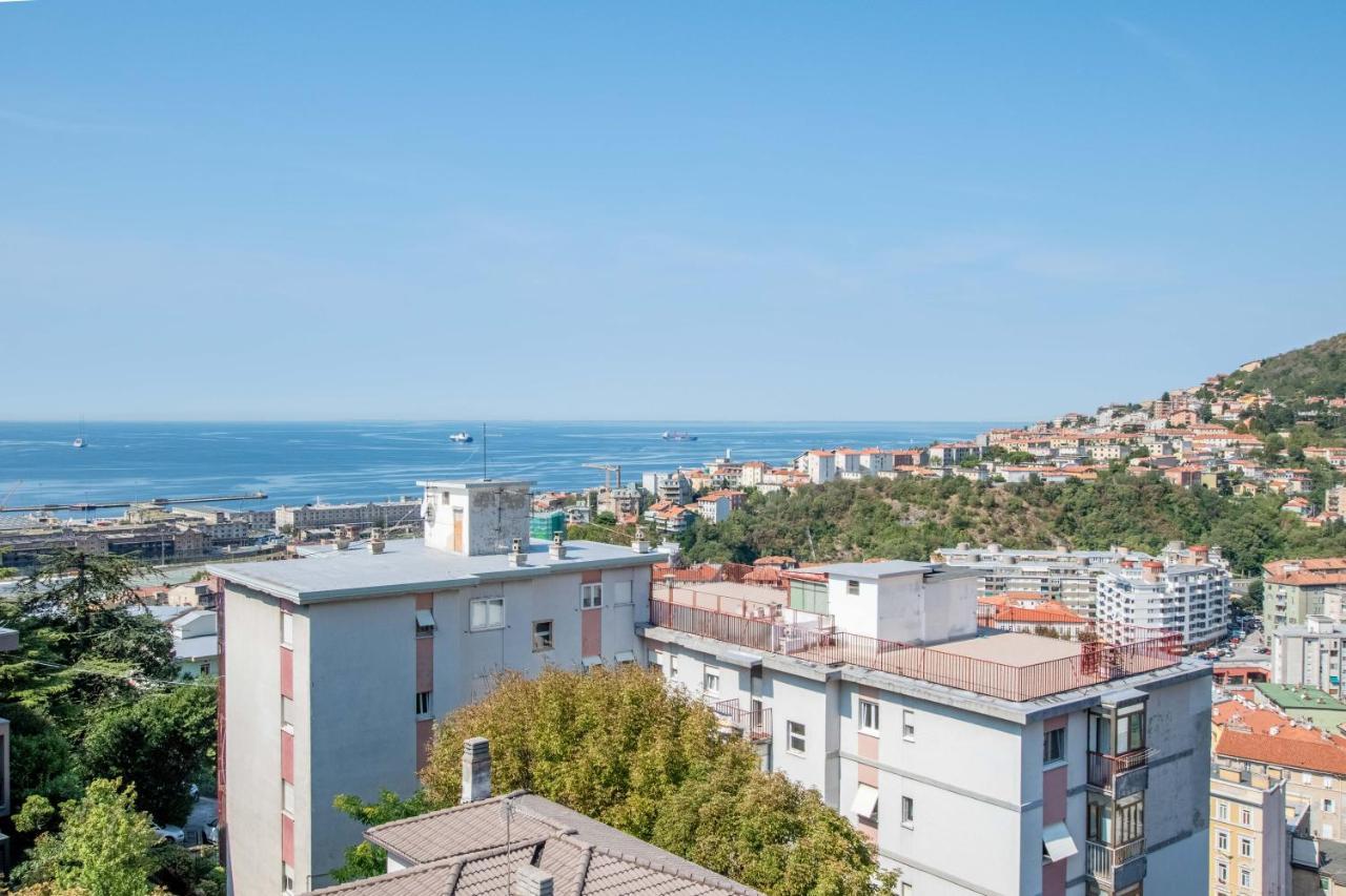 Apartamento Free Parking -6 Posti Letto E Terrazzo Vista Mare Trieste Exterior foto